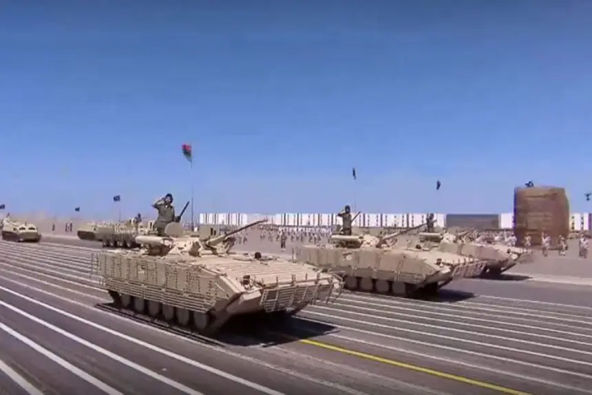БМП-2М с модулем "Бережок", "Спартаки" и "Тор-М2Э" заметили в Ливии БМП-2М с модулем "Бережок", "Спартаки" и "Тор-М2Э" заметили в Ливии
