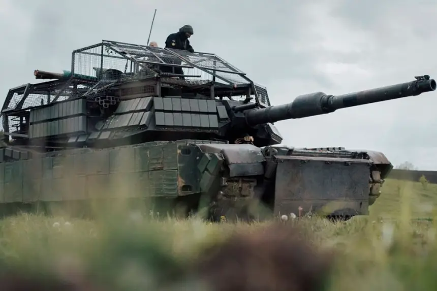 Появилось фото одного из девяти уцелевших M1А1 SA Abrams 47 мехбригады ВСУ Появилось фото одного из девяти уцелевших M1А1 SA Abrams 47 мехбригады ВСУ