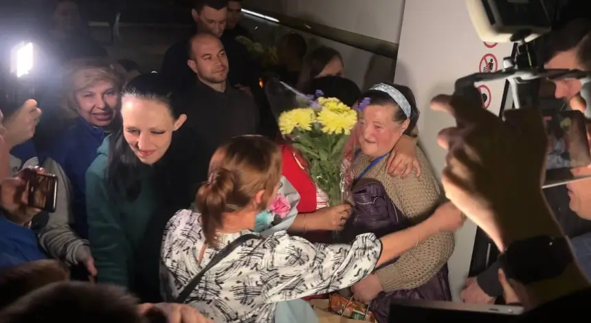 Жители приграничья рассказали москвичам о жизни под обстрелами