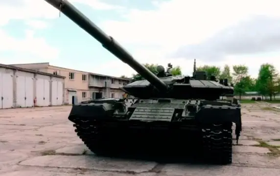 Новейшую белорусскую модернизацию танка Т-72 покажут на MILEX-2025 Новейшую белорусскую модернизацию танка Т-72 покажут на MILEX-2025