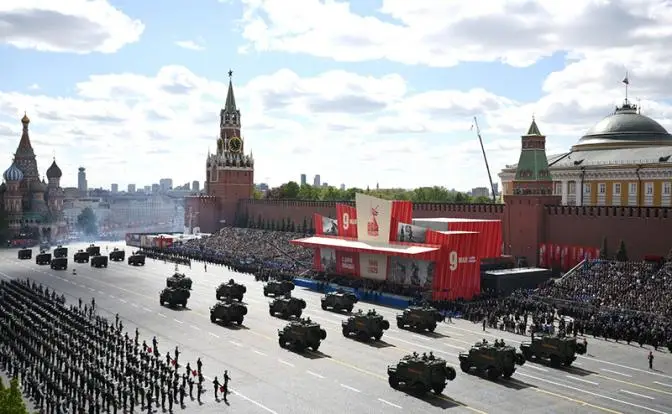 Парад Победы: Россия ждала увидеть «Орешник». Но не случилось Парад Победы: Россия ждала увидеть «Орешник». Но не случилось