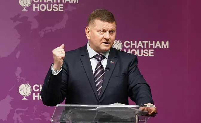 Залужный: «Образовалась 10−15-километровая зона абсолютной смерти» Залужный: «Образовалась 10−15-километровая зона абсолютной смерти»