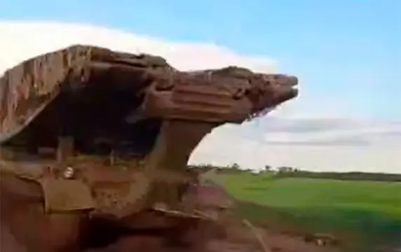 У боевиков ВСУ замечена редкая инженерная машина на базе Т-55 У боевиков ВСУ замечена редкая инженерная машина на базе Т-55