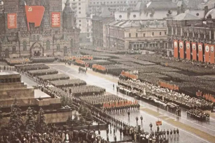 24 июня 1945 г.: парад особый, парад Победы