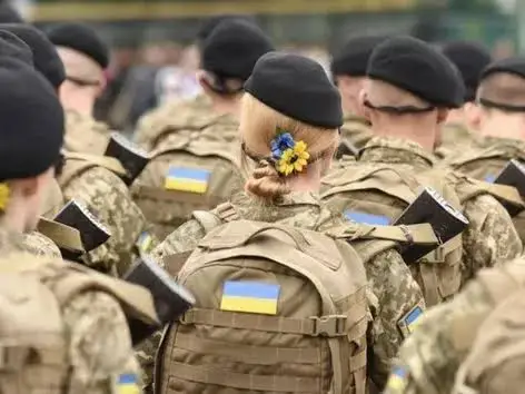 Жён призывают на бойню: в Киеве намерены отправить женщин на фронт Жён призывают на бойню: в Киеве намерены отправить женщин на фронт
