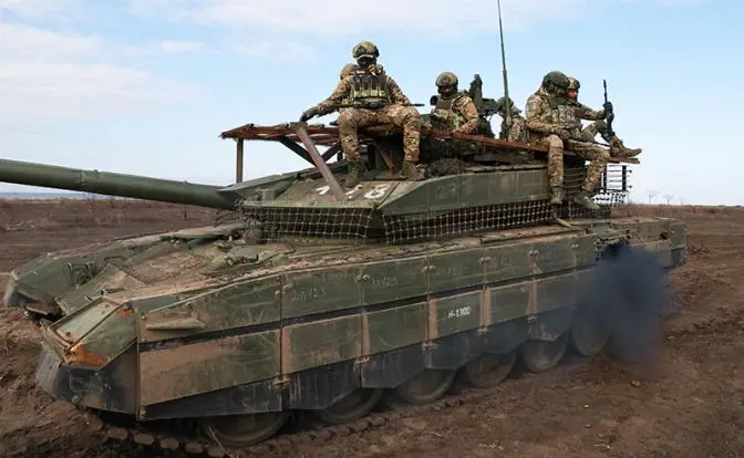 Танки на СВО: «Армата» сдулась, зато «старички» Т-72 и Т-80 дерутся хорошо Танки на СВО: «Армата» сдулась, зато «старички» Т-72 и Т-80 дерутся хорошо