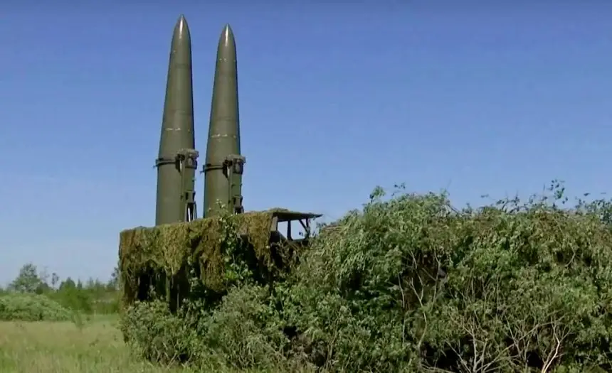 По Украине прилетели «Искандеры» с принципиально новой боеголовкой По Украине прилетели «Искандеры» с принципиально новой боеголовкой
