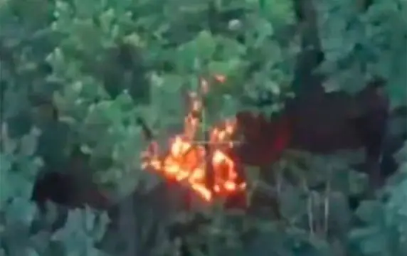 Проткнули в борт: башня с вооружением не помогла YPR-765 уцелеть Проткнули в борт: башня с вооружением не помогла YPR-765 уцелеть