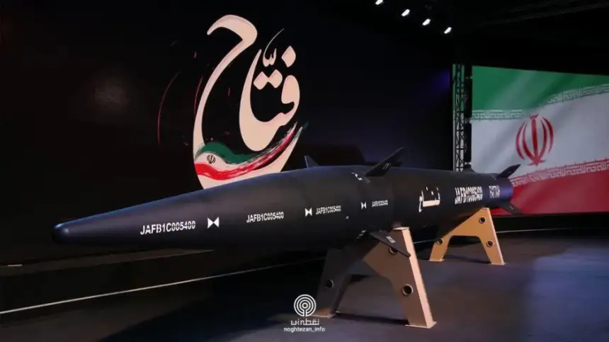 Созданная в Иране ракета Fattah разгоняется до 15000 километров в час Созданная в Иране ракета Fattah разгоняется до 15000 километров в час