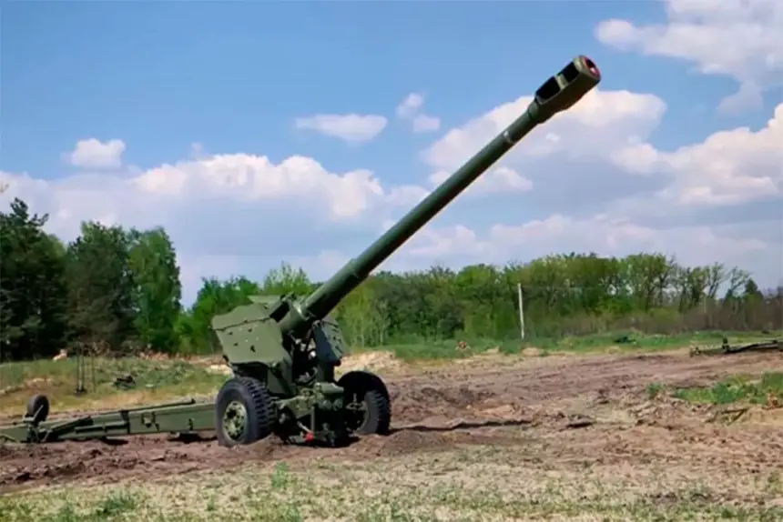 Югославская гаубица M-84 "НОРА-А" впервые замечена на Украине Югославская гаубица M-84 "НОРА-А" впервые замечена на Украине
