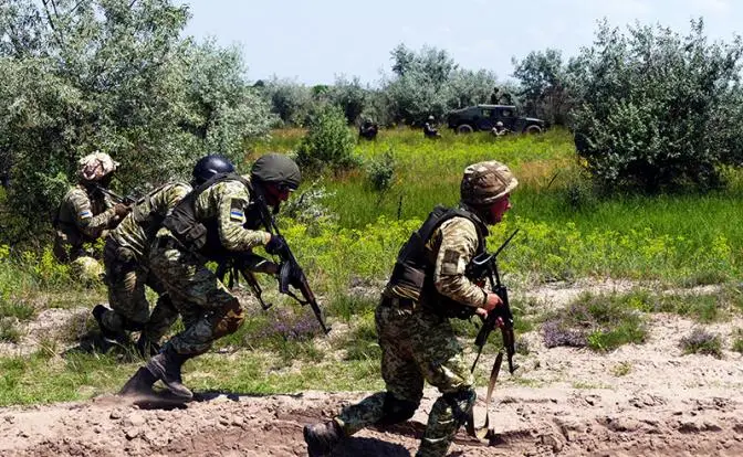 Если у ВСУ «кончилась» пехота, почему наши войска не маршируют по Львову? Если у ВСУ «кончилась» пехота, почему наши войска не маршируют по Львову?