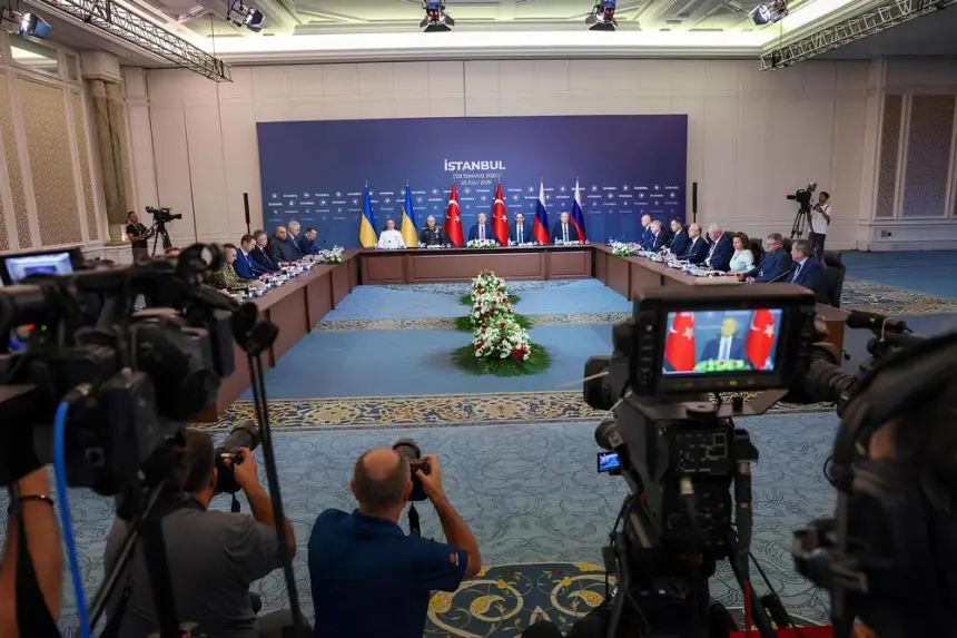 Третий раунд переговоров с Киевом. Есть ли от них толк?