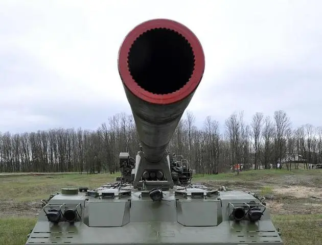 Уничтожена одна из последних мощных самоходок ВСУ - 203-мм 2С7 "Пион" Уничтожена одна из последних мощных самоходок ВСУ - 203-мм 2С7 "Пион"