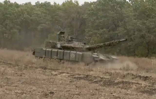 Шустрее Abrams и Leopard: танкисты ВС РФ раскрыли преимущества Т-80БВМ Шустрее Abrams и Leopard: танкисты ВС РФ раскрыли преимущества Т-80БВМ