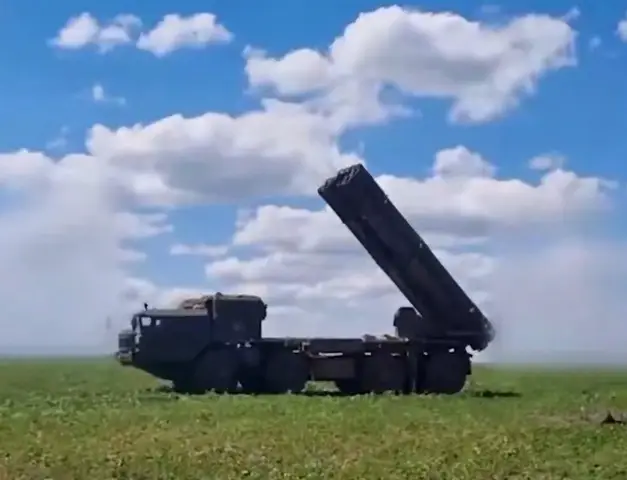 Применение разрушительной русской РСЗО "Торнадо-С" показали на видео Применение разрушительной русской РСЗО "Торнадо-С" показали на видео