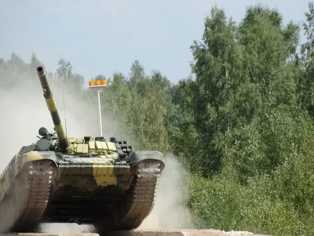 Впервые засветился новейший танк-робот комплекса "Штурм" Впервые засветился новейший танк-робот комплекса "Штурм"