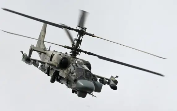 Появилось видео применения вертолетом Ка-52 пушки 2А42 по украинскому БПЛА Появилось видео применения вертолетом Ка-52 пушки 2А42 по украинскому БПЛА