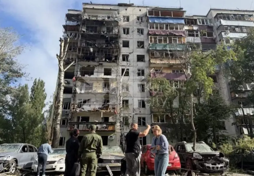Преступления Украины: ВСУ ударили по жилой многоэтажке в Курске