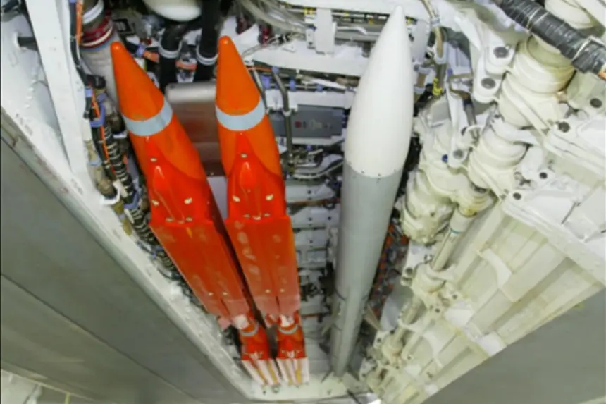 Ракета класса «воздух-воздух» сверхбольшой дальности AIM-260A