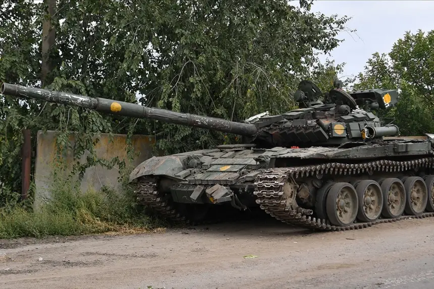 Более десятка модификаций Т-72 находятся сейчас в соединениях ВСУ Более десятка модификаций Т-72 находятся сейчас в соединениях ВСУ