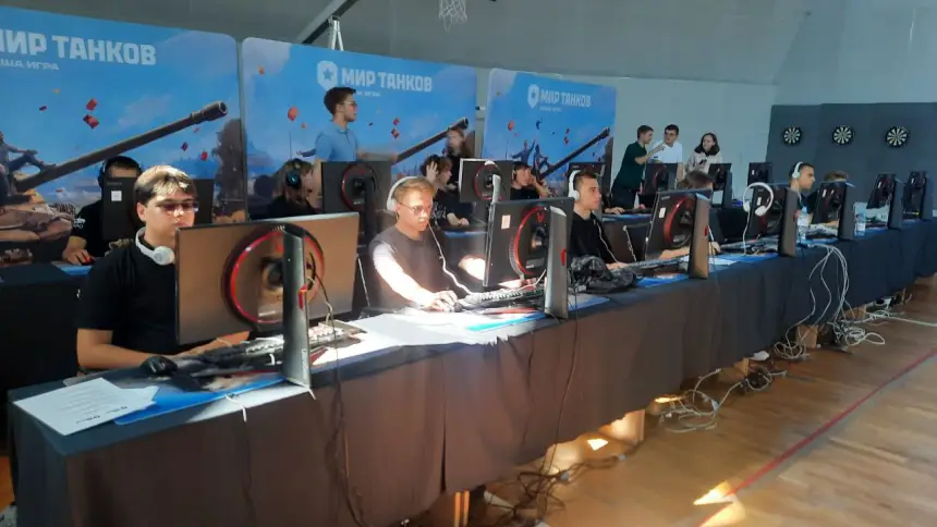 «Мир танков» и «Мир кораблей»: большой кибербой на Донбассе