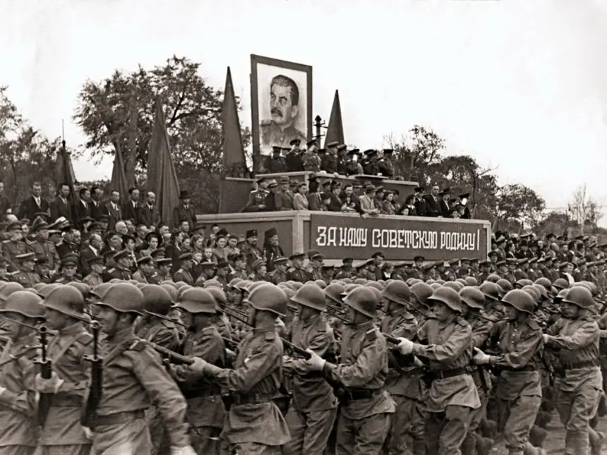 Окончание войны на Дальнем Востоке: советский парад Победы в Харбине