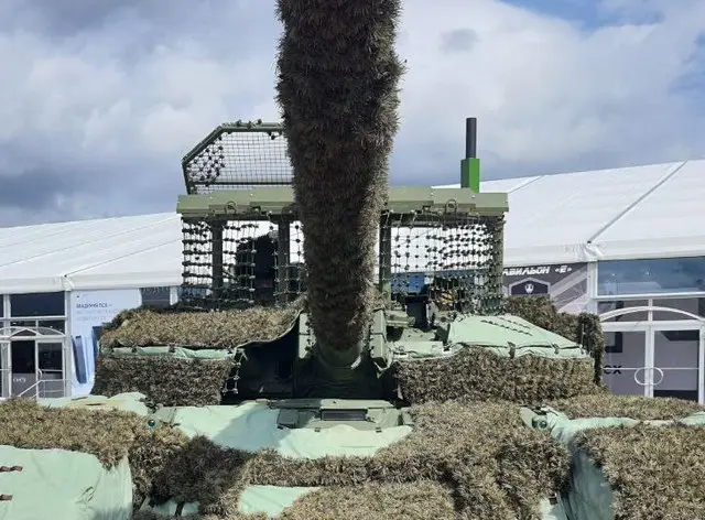 Танк Т-72Б3М справился с атакой роя дронов, выдержав 9 попаданий