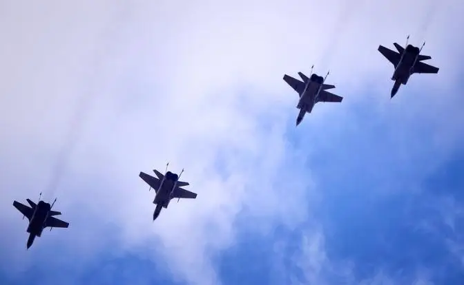 Российские МиГ-31 испортили воздух Эстонии
