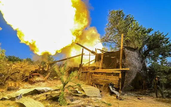 Три американские гаубицы M198 уничтожены артиллеристами группировки "Восток Три американские гаубицы M198 уничтожены артиллеристами группировки "Восток