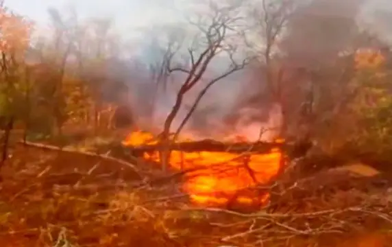 Превращенную в гигантский костер британскую самоходку AS-90 сняли на видео