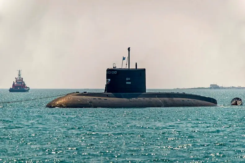 Что произошло с подлодкой «Новороссийск» у берегов Франции? Что произошло с подлодкой «Новороссийск» у берегов Франции?