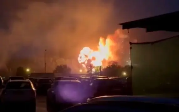 Завод по ремонту Т-72 и Т-64 во Львове сожгли "Геранями"