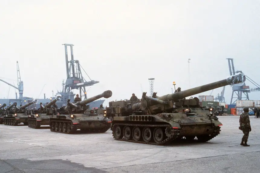 ВСУ могут получить 60 самоходных гаубиц M110А2 из Греции