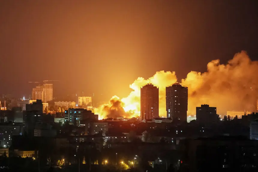Удар возмездия по Киеву — от ТЭЦ-6 мало что осталось Удар возмездия по Киеву — от ТЭЦ-6 мало что осталось