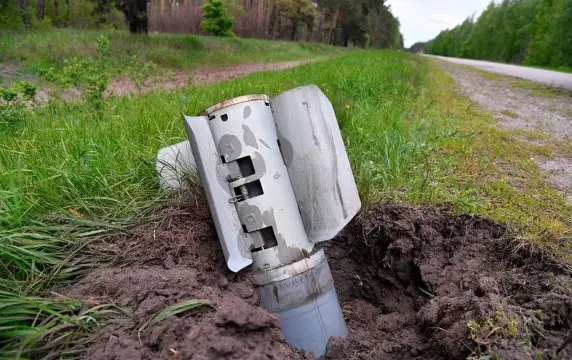 Появилось видео взрыва реактивной установки БМ-27 "Ураган" ВСУ Появилось видео взрыва реактивной установки БМ-27 "Ураган" ВСУ