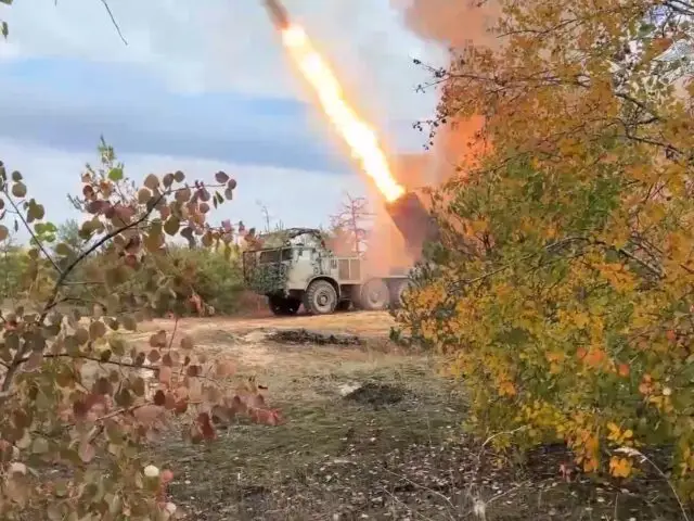 Секретный объект ВСУ на воздух: взрыв НПЗ в Чугуеве вынес военных НАТО