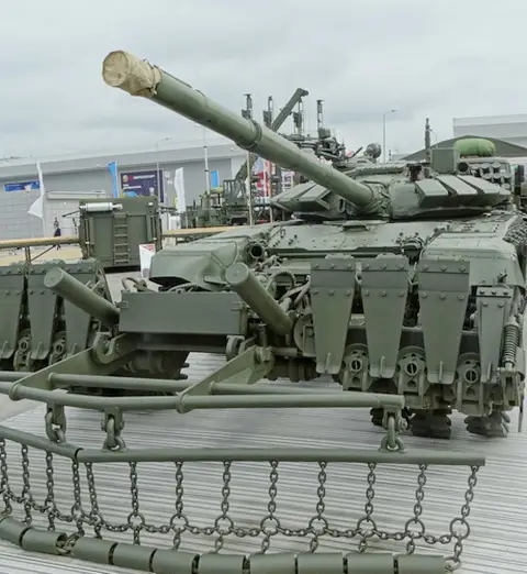 В танке – по минному полю