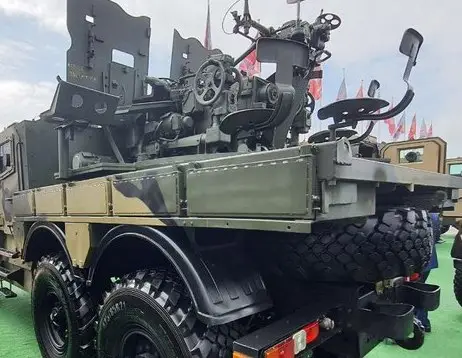Не знает пощады - САУ на базе "Спартака" будет косить врага из 57-мм пушки Не знает пощады - САУ на базе "Спартака" будет косить врага из 57-мм пушки