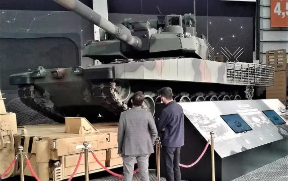 На новом турецком танке Altay забыли защитить снаряды в корпусе