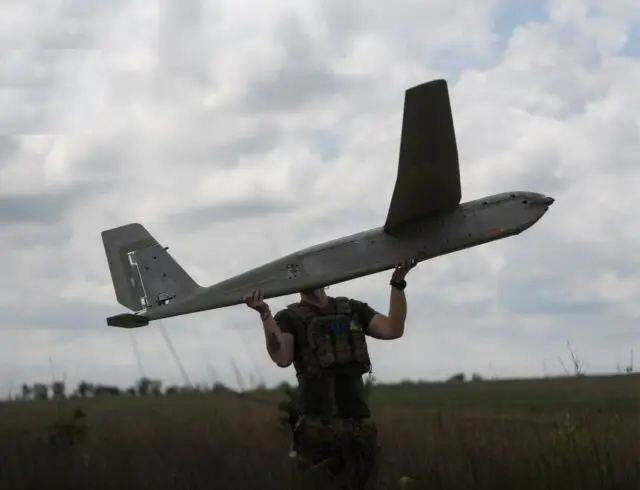 Клок с паршивой овцы: военные из США едут на Украину за дронами