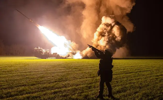 Сырский допрыгался. «Почему русские Запорожский фронт взломали?!»