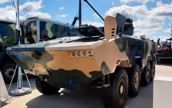 Серийные образцы новейшего белорусского БТР V-2 начали поступать в войска