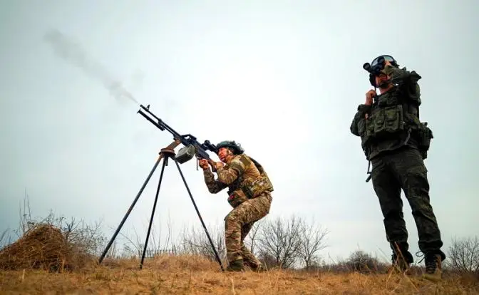 Резервистами с пулеметами и лазерными «Посохами» прикрыть небо не выйдет