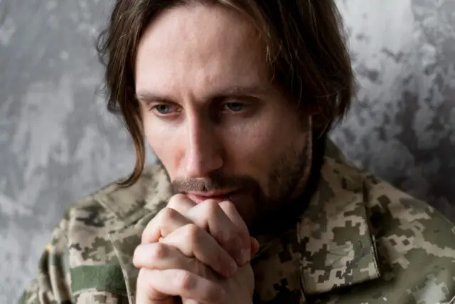 Огненный ад под Покровском: ВСУшники покидают котёл с поднятыми руками