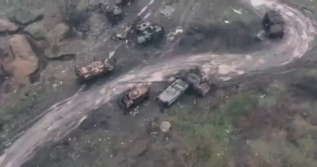 Кладбище техники на «дороге смерти»: эксперт объяснил причины потерь ВСУ