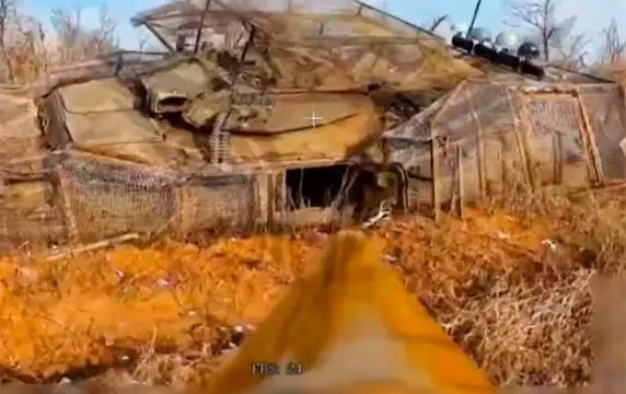 Появилось видео ударов FPV-дронов и "Ланцета" по БТР М1117 из США