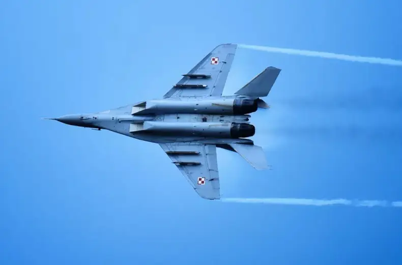 Раскрыт план Варшавы по безопасной для себя передаче старых самолетов Киеву