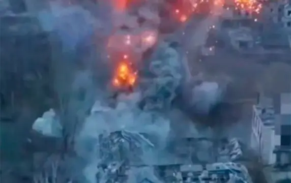 800-килограммовый снаряд "Торнадо-С" разнес здание, где было 9 солдат ВСУ