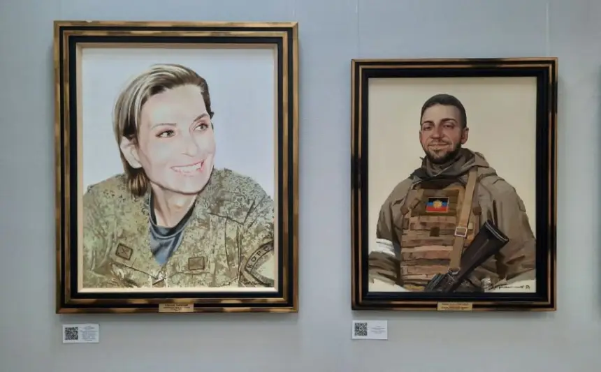 Памяти павших героев СВО: портретная выставка «НебоСВОд Донбасса» открылась