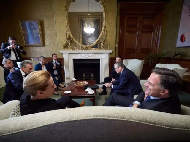 Новая порция вклада в коррупцию: Нидерланды открыли Киеву кошелёк шире